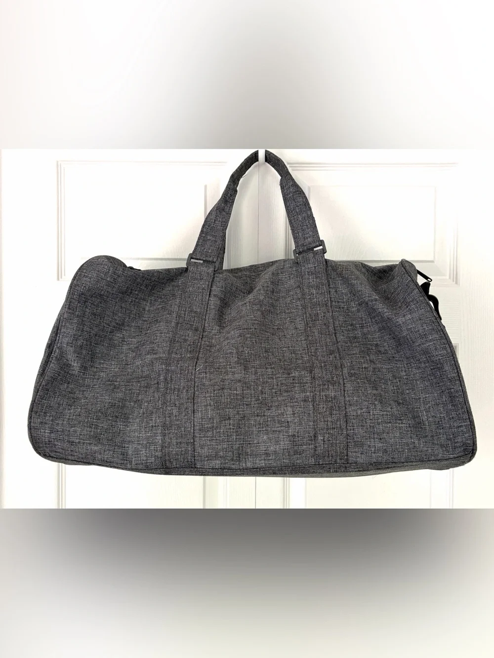 Herschel Supply Company Novel 20” Duffle Bag Travel Bag Gray